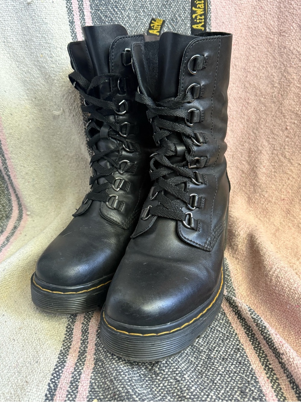 Dr. Martens - Chesney - Black Leather Lace-Up Platform Combat Boots - Unbranded
